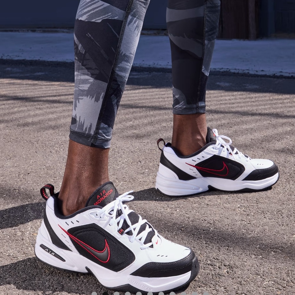 Nike Air Monarch IV, M 6.5, W 8